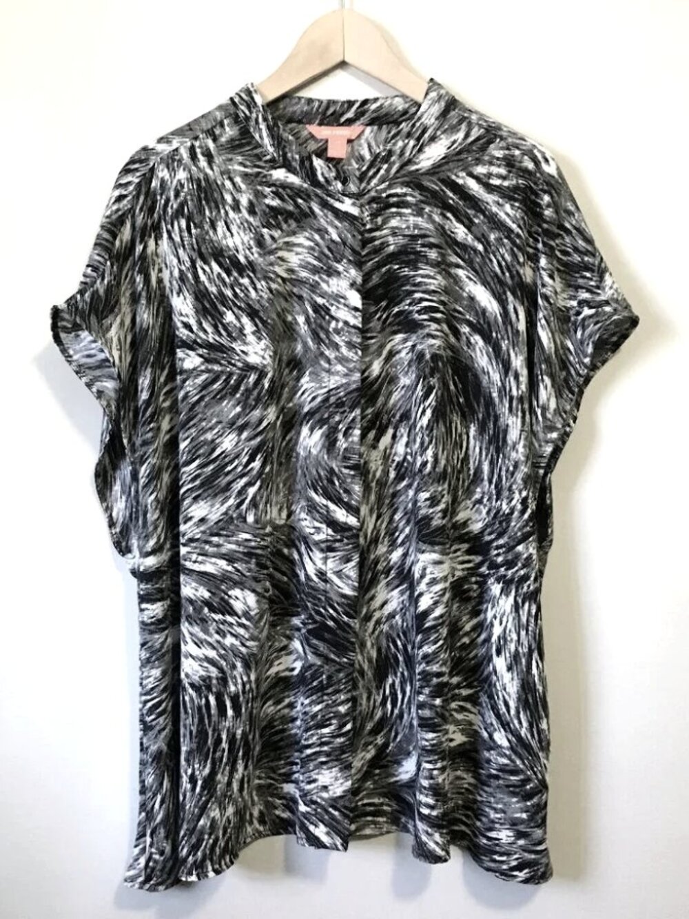 Joe Fresh Trippy Swirl Print Sleeveless Blouse Plus Size 3X Black White